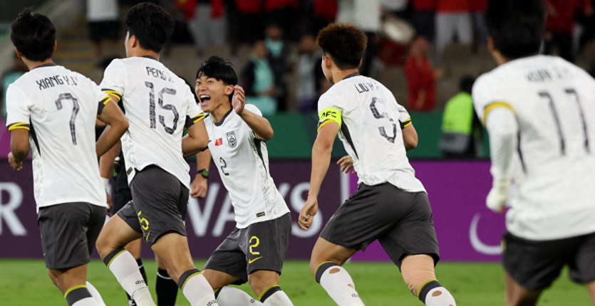 AG体育官方入口-国足3-0大胜越南!看看更衣室都如何庆祝,安东尼奥直接跳上桌子
