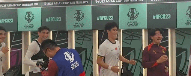 AG体育官方入口-国足3-0大胜越南!看看更衣室都如何庆祝,安东尼奥直接跳上桌子